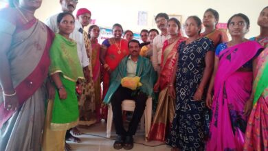 బదిలీపై వెళ్తున్న ఏపిఎంకు ఘన సన్మానం