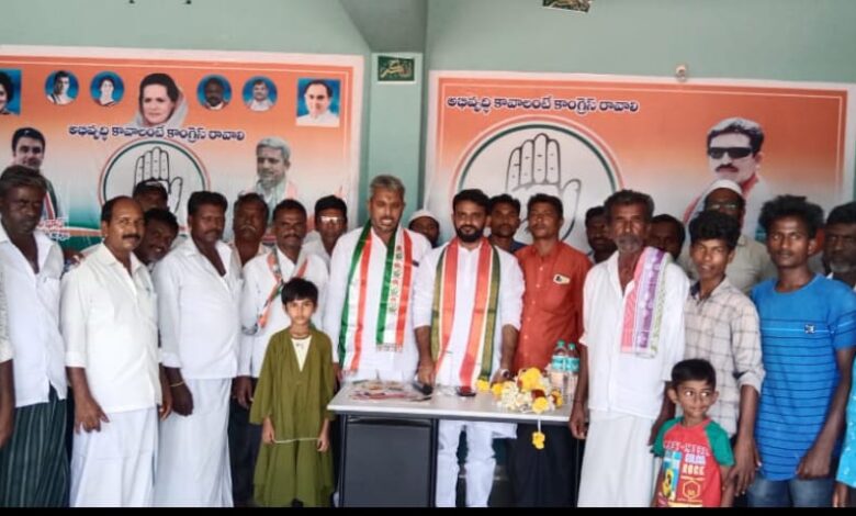 ఆంధ్రప్రదేశ్ రాష్ట్రానికి ప్రత్యేక హోదా కాంగ్రెస్ పార్టీ తోనే సాధ్యం.. ఆంధ్రప్రదేశ్ రాష్ట్రానికి ప్రత్యేక హోదా కాంగ్రెస్ పార్టీ తోనే సాధ్యం..