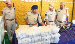 గంజాయి రవాణా చేస్తున్నఅంతర్ రాష్ట్ర నిందితుల అరెస్ట్